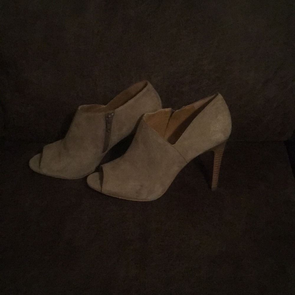 Suede peep toe shoes